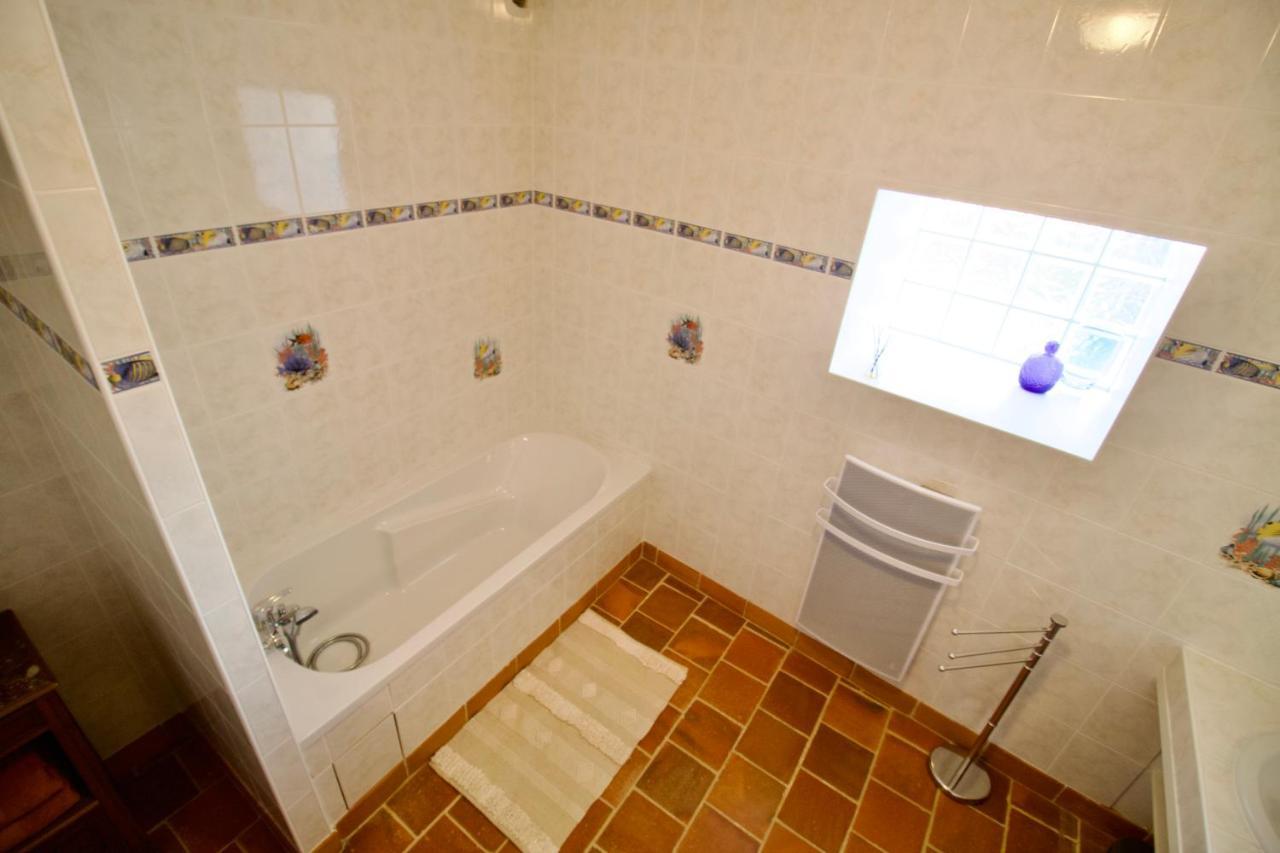 O Trois Oliviers Bed & Breakfast Louin Ngoại thất bức ảnh