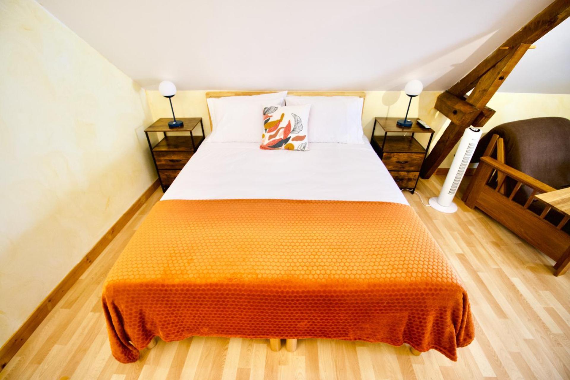 O Trois Oliviers Bed & Breakfast Louin Ngoại thất bức ảnh